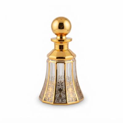 زجاجة عطر زجاجية أنيقة ومزخرفة سعة 150 مل، تتميز بلمسات ذهبية وسدادة كروية.