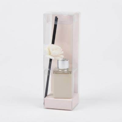 طقم موزع عطر بالقصب بتصميم زهري